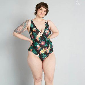 NWT Modcloth The Bonita One Piece Swimsuit in Black Floral